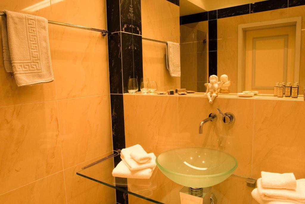Romantik Hotel Landhaus Liebefeld Koniz Chambre photo